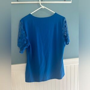 NWOT Woman’s blue dress shirt size XL